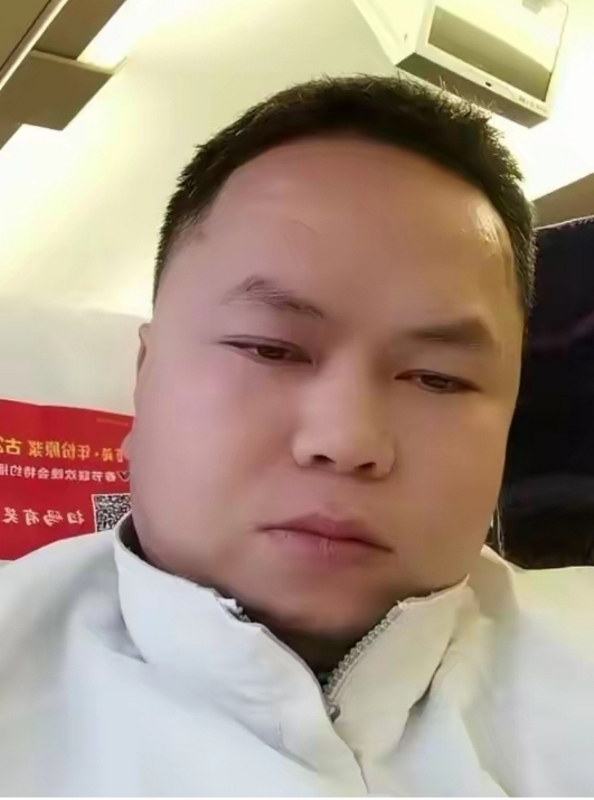 邂逅另一半的第一张照片--台州蓝颜知己交友网